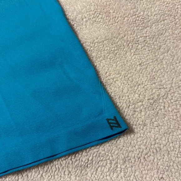 Zyia Active Light Blue Peak Performance Lightweight Long Sleeve Hoodie - Picture 5 of 9